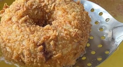 Prepara donuts fritas y rellenas de chocolate, postre que sorprende a todos en redes sociales