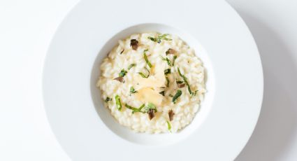 Risotto con avena, la cena rica y saludable que puedes hacer por menos de 5 euros