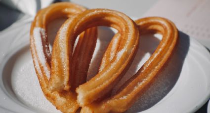 ¿Donuts en forma de churros? Así los puedes preparar en 8 minutos con tu freidora de aire