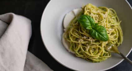 Para los amantes de la pasta, te presentamos la receta de spaghetti en crema de espinaca