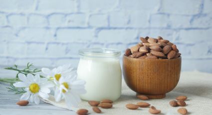 Prepara leche de almendras en 2 minutos y con solo 3 ingredientes