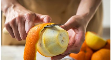 Esta es la mejor manera de aclarar la piel y eliminar arrugas con cáscara de naranja