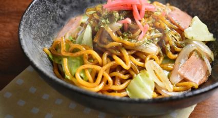 ¿Amante de la comida china? Te traemos la receta de cómo preparar una yakisoba casera