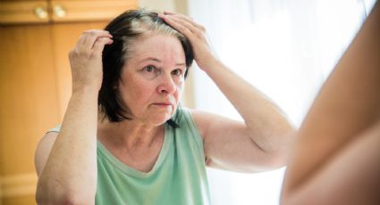 La mezcla potente que usaban las abuelas para cubrir y disimular las canas con ingredientes de cocina