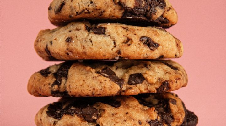 Descubre cómo preparar galletas caseras de chocolate en el microondas en tan solo 1 minuto