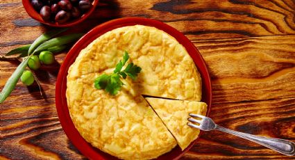 Esta es la mejor receta para preparar una rica tortilla de patata rellena y al horno