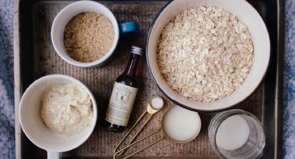 ¿Quieres ganar masa muscular? Prepara este rico bowl de avena alto en proteína