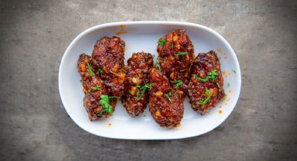 Receta de MasterChef 11: Prepara estas picantes buffalo wings al estilo norteamericano