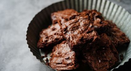 Postre saludable: Prepara un brownie de chocolate con tres ingredientes (sin harina y sin huevo)