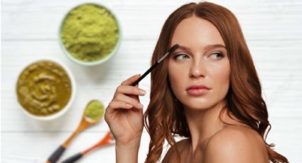 Este tinte natural es suficiente para cubrir las canas de tus cejas de manera natural