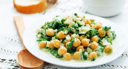 Receta culinaria: Estos son los pasos más sencillos para preparar garbanzos con espinacas