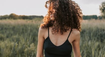 Una cucharadita de este ingrediente de cocina es suficiente para cuidar del cabello rizado