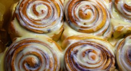 Postre culinario: Prepara la mejor receta de cinnamon rolls sabor café