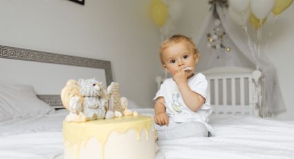 Prepara esta tarta para bebés sin azúcares ni harina y celebra el primer año de tu pequeño