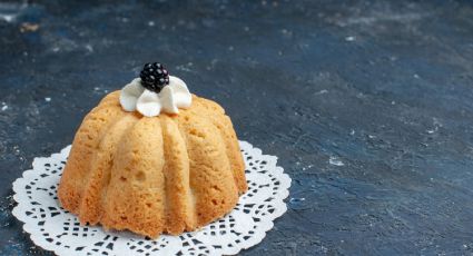 Postre 3 en 1: Disfruta esta tarta mágica que combina el pudín, sabayón y pionono