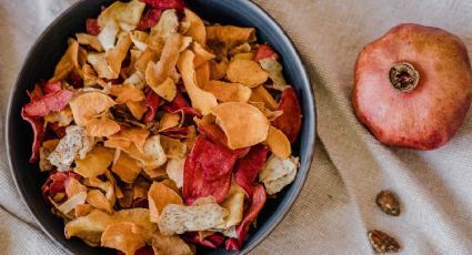 El truco para hacer chips de vegetales crujientes, el snack más saludable para picotear