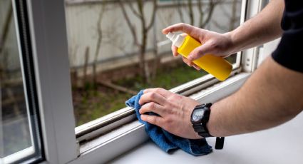 Esta es la manera correcta de limpiar tus mosquiteras fijas o desmontables con agua y jabón