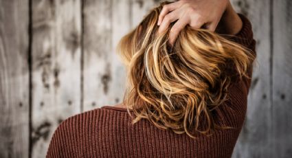 Prepara la mejor mascarilla natural con aguacate para cabello maltratado por decoloración