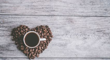 La razón por la que debes poner 3 hojas de laurel en el café por las mañanas