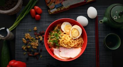 Saborea una katsu ramen de pollo con la receta tradicional