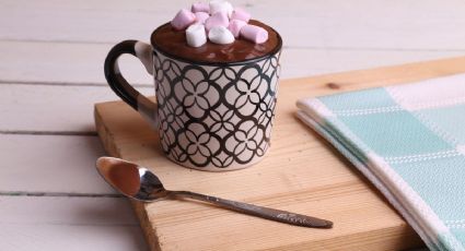 Mug cake: Disfruta un rico brownie saludable en microondas (SIN HARINA)