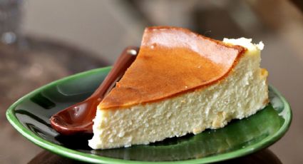 Postre sencillo: Prepara una rica tarta de queso cremosa con solo 5 ingredientes