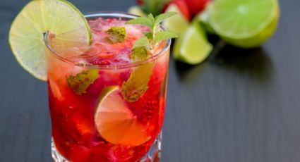 Cócteles fáciles: Elimina el calor del verano con este delicioso mojito de fresa