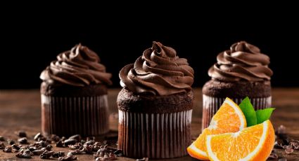 Postres caseros: Disfruta estos cupcakes de chocolate con relleno de curd de naranja en 30 minutos