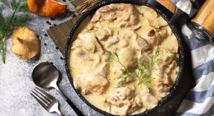 Pollo griego, la receta más saludable para la cena y que está lista en 30 minutos