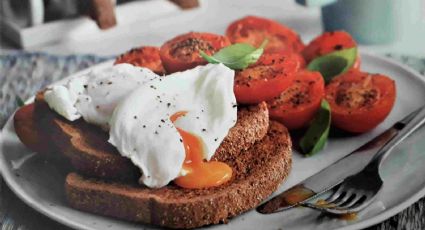 Cómo preparar huevos pochados o escalfados: tiernos por dentro y firmes al exterior