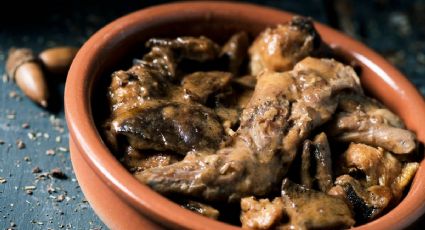 La receta fácil para preparar el auténtico conejo en salsa española