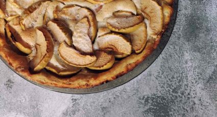 Tarta de queso y manzana la receta más fácil que no necesita horno