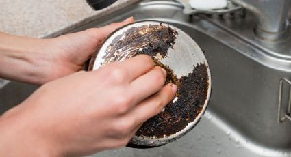 Haz un abrillantador casero con refresco para que tus ollas luzcan como nuevas