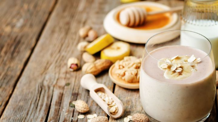 Reduce el colesterol y destapa las arterias con este batido de avena y canela