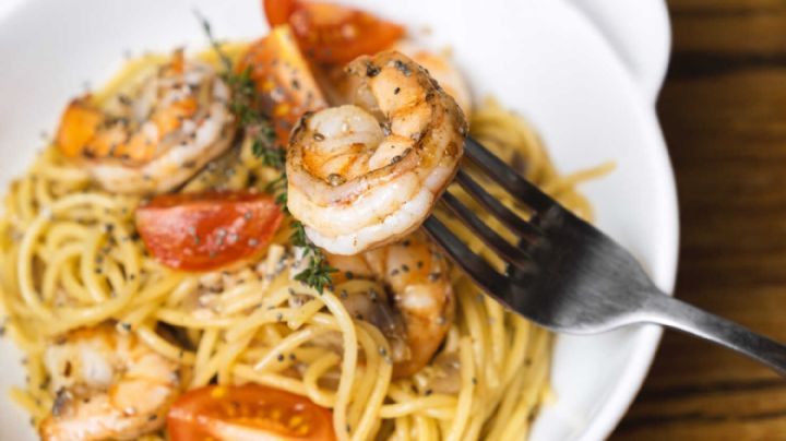 La receta de espagueti con camarones que le encantará a tu familia
