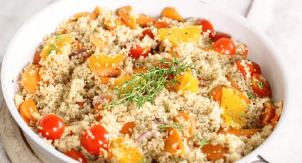 La ensalada de quinoa y verduras más deliciosa que puede preparar en minutos