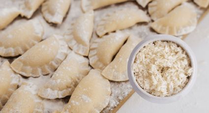 ¿Tu arroz blanco quedo apelmazado? Aprovéchalos para hacer masa para empanadillas