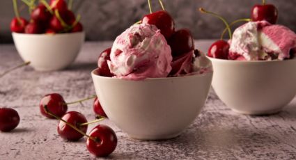 Haz el helado de frutos rojos más cremoso y saludable para recibir primavera