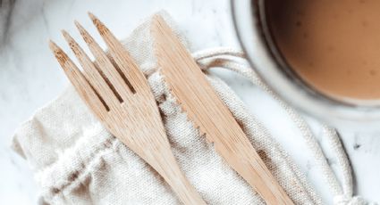 Cómo limpiar los cubiertos de mango de madera con ingredientes de cocina