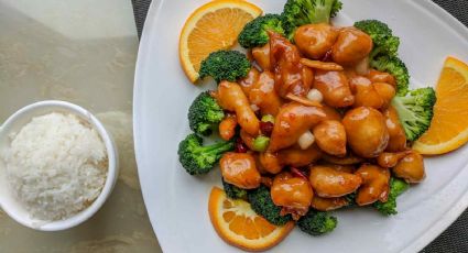 Pollo en salsa de naranja y soja, la preparación sencilla para la hora de la comida