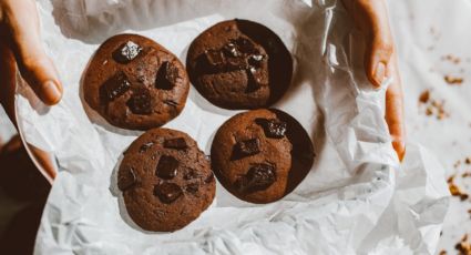 Galletas de chocolate y avena que puedes hacer en un par de pasos