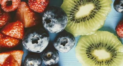 Mousse de fresa y kiwi, el postre que es una bomba de antioxidantes