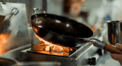 La técnica culinaria para flamear tus alimentos como un chef