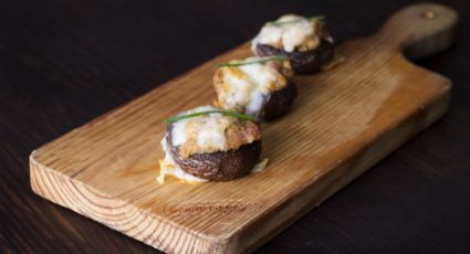 Champiñones rellenos con queso crema, la receta más saludable en airfryer