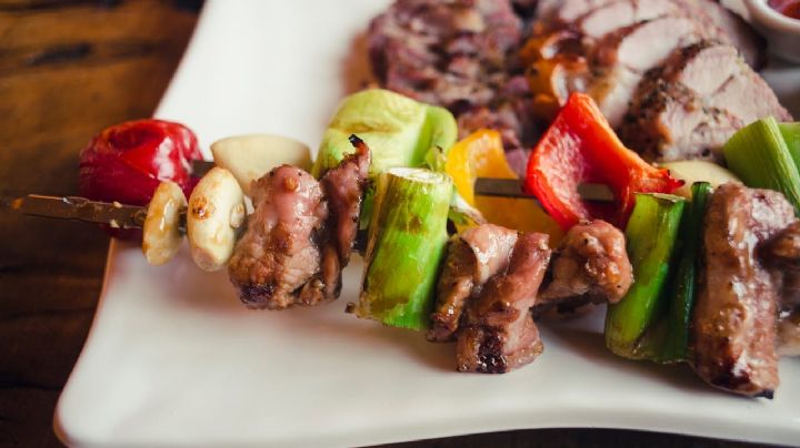 Prepara unos pinchos marroquíes para celebrar la Fiesta del Cordero